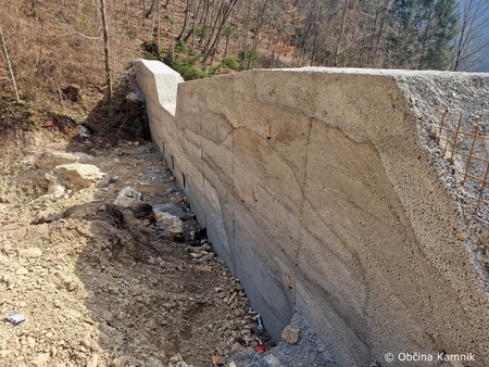 Sanacijska obnova vodotokov in hudournikov po poplavah (2)